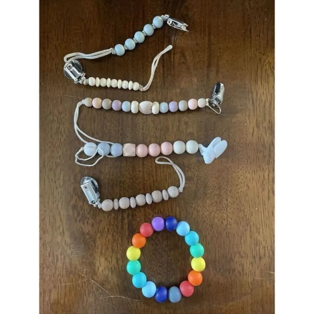 Bella Tunno Infant (5) Silicone Wood Pacifier Clip‎ And Teether